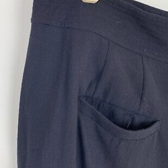 EUC A.L.C Navy Emily Gaucho Belted pants. Zipper fly. Size 4. - Picture 6 of 16